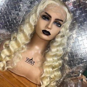 Beautiful loose deep Divina blonde wig